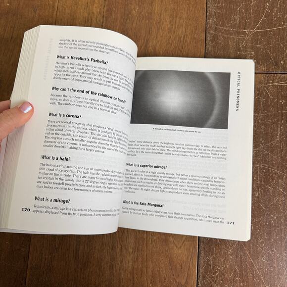 The‎ Handy Weather Answer Book 1997 Walter A. Lyons Paperback Book - Picture 7 of 14